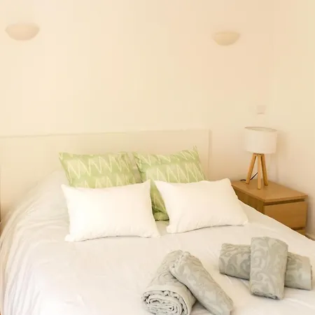 Guest H4u - Bonjardim Garden Center *