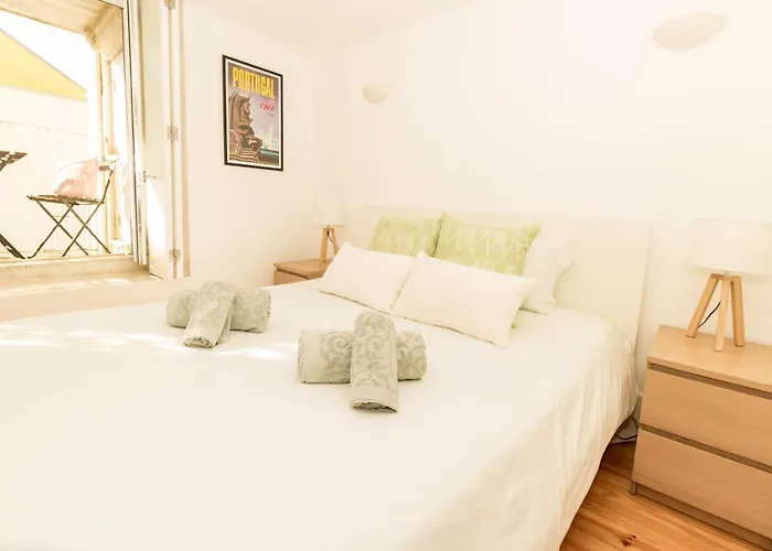 Guest H4u - Bonjardim Terrasse Center