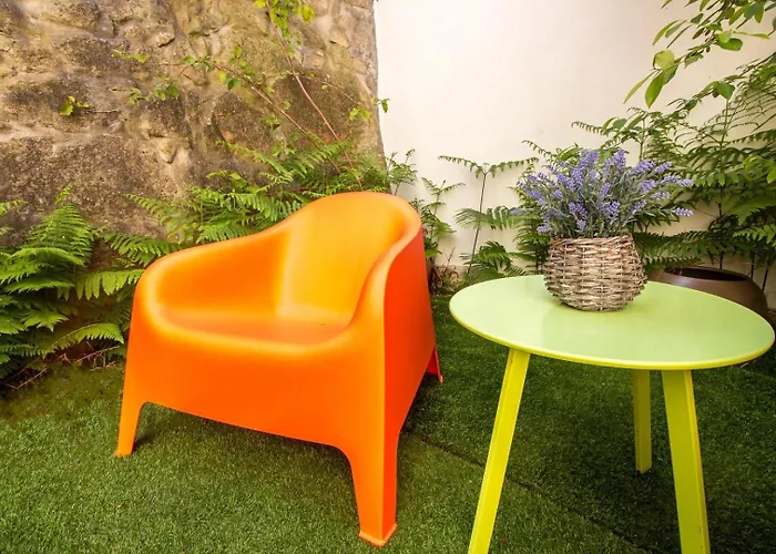 Guest H4u - Bonjardim Garden Center Porto