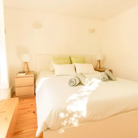 Guest H4u - Bonjardim Terrasse Center פורטו