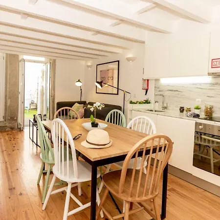 Guest H4u - Bonjardim Terrasse Center Apartment Porto