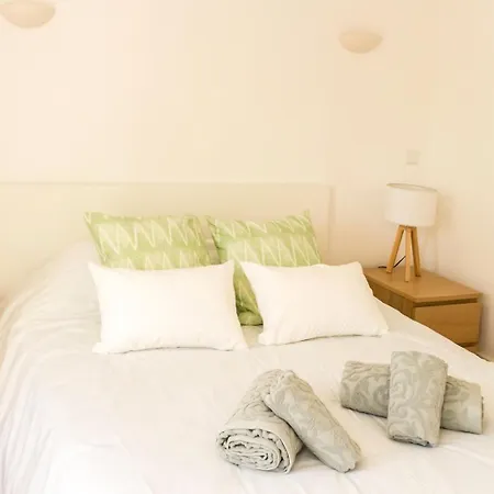 Guest H4u - Bonjardim Garden Center Appartement *