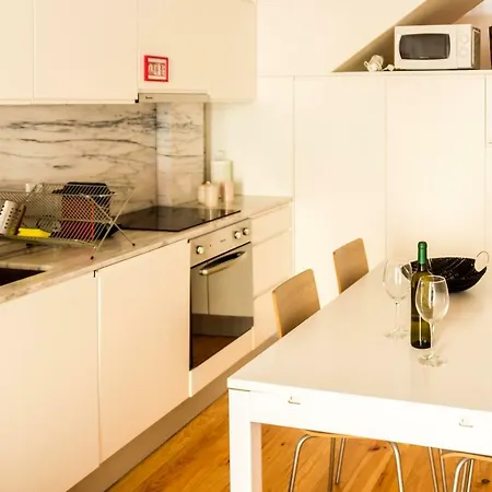 Guest H4u - Bonjardim Terrasse Center Apartament *