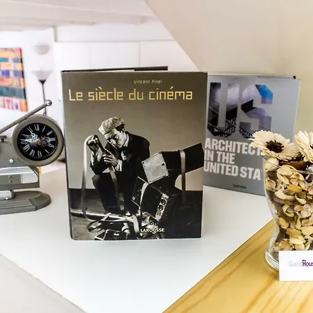 Guest H4u - Bonjardim Terrasse Center *