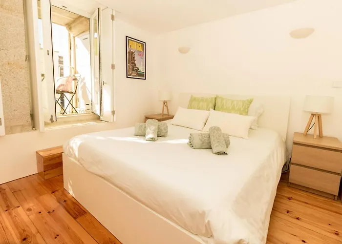 Guest H4u - Bonjardim Terrasse Center * 波尔图