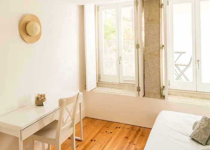 Guest H4u - Bonjardim Terrasse Center 波尔图