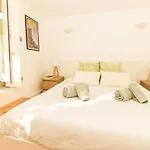 Guest H4u - Bonjardim Garden Center Daire *