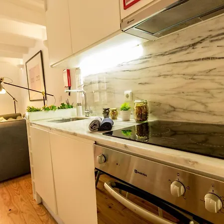 Guest H4u - Bonjardim Terrasse Center