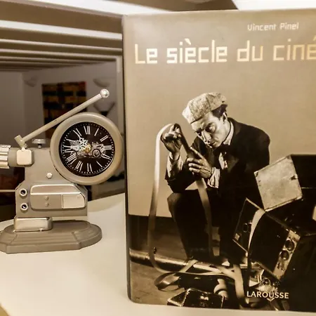 Guest H4u - Bonjardim Terrasse Center *